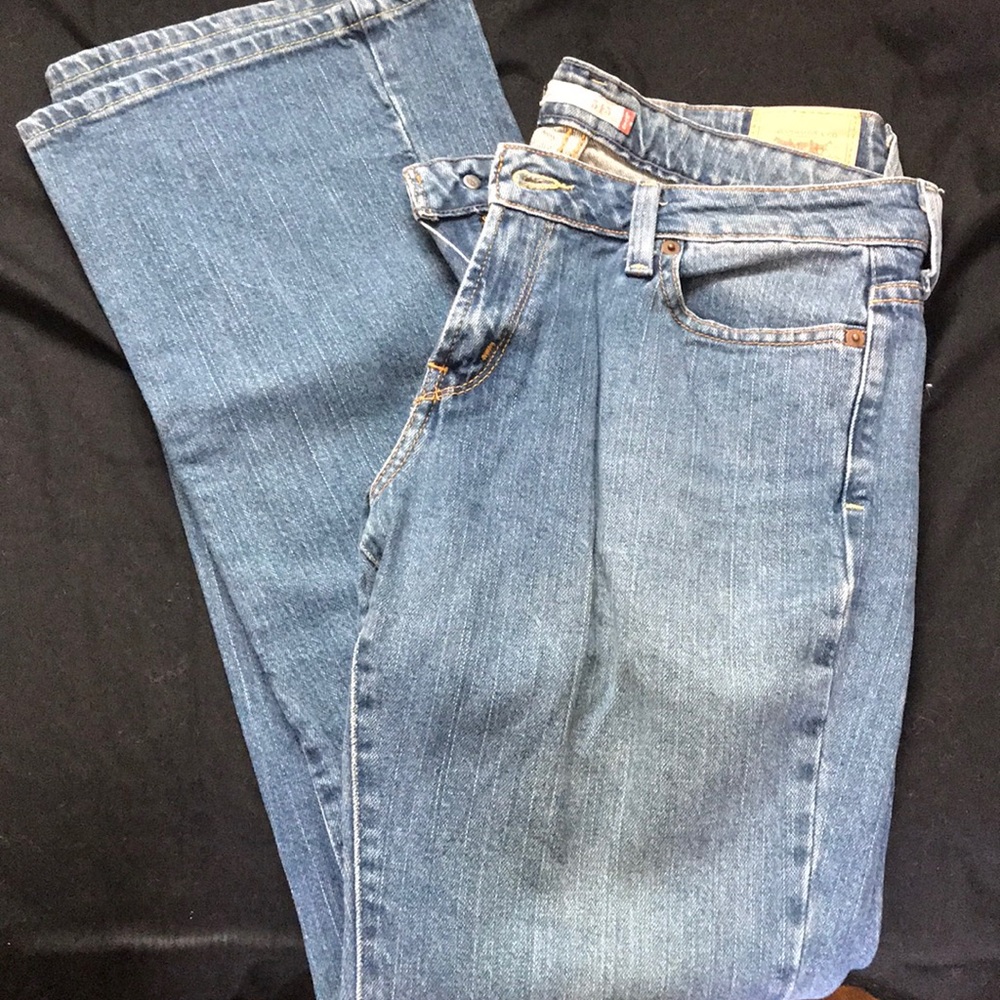 Levi bootcut jeans